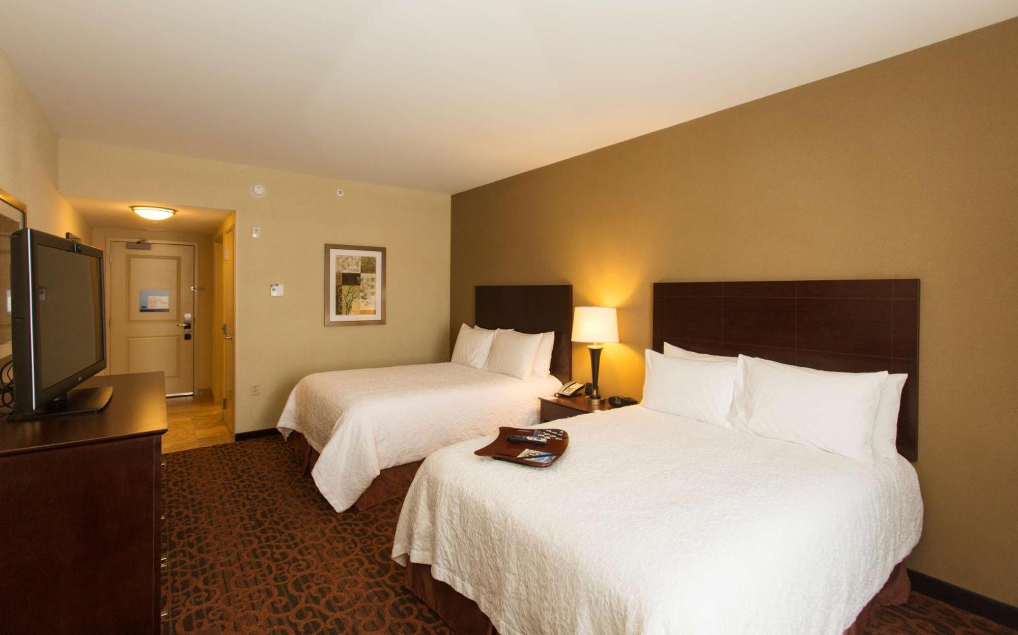 Hampton Inn Marquette-Waterfront Exteriör bild