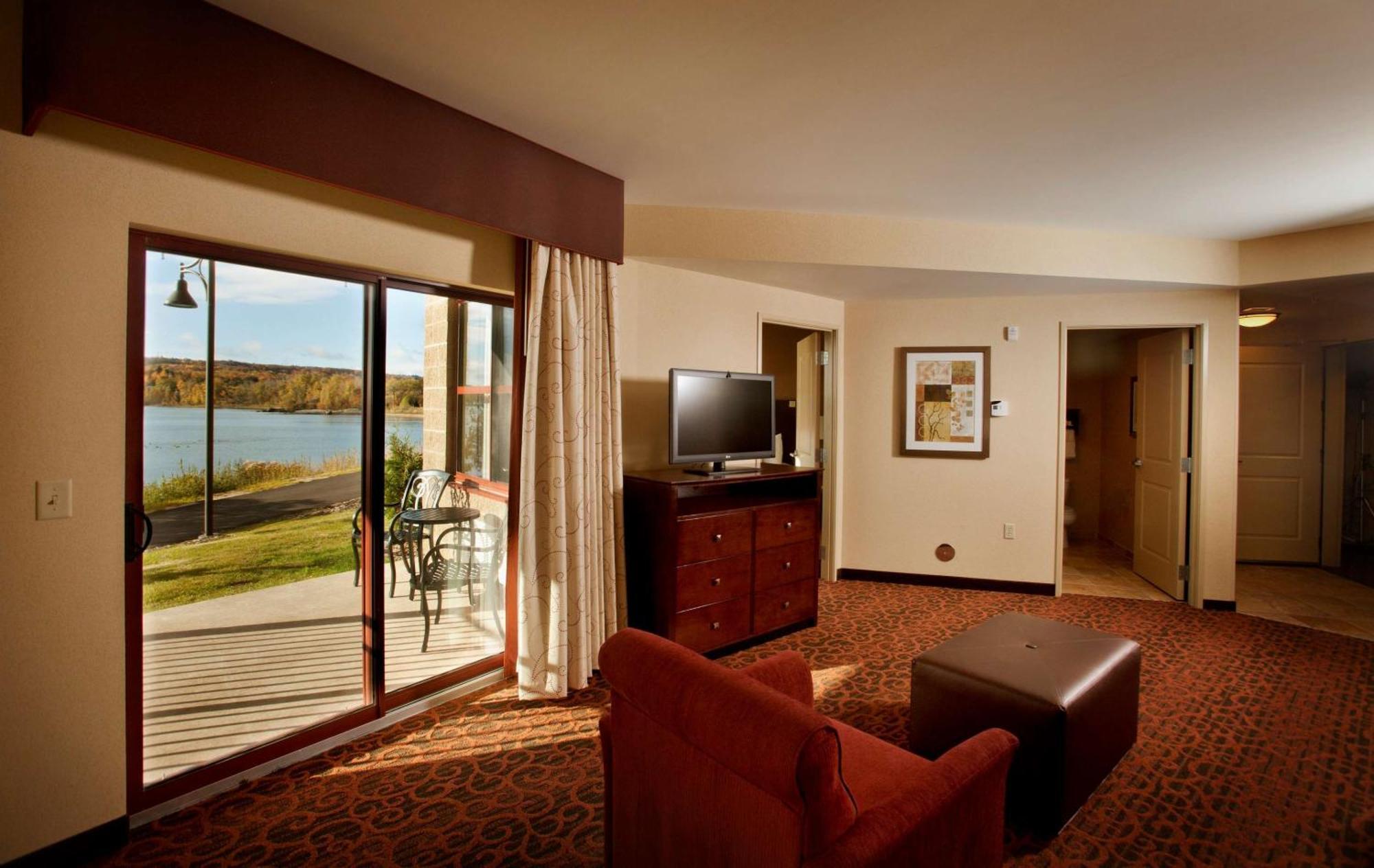 Hampton Inn Marquette-Waterfront Exteriör bild