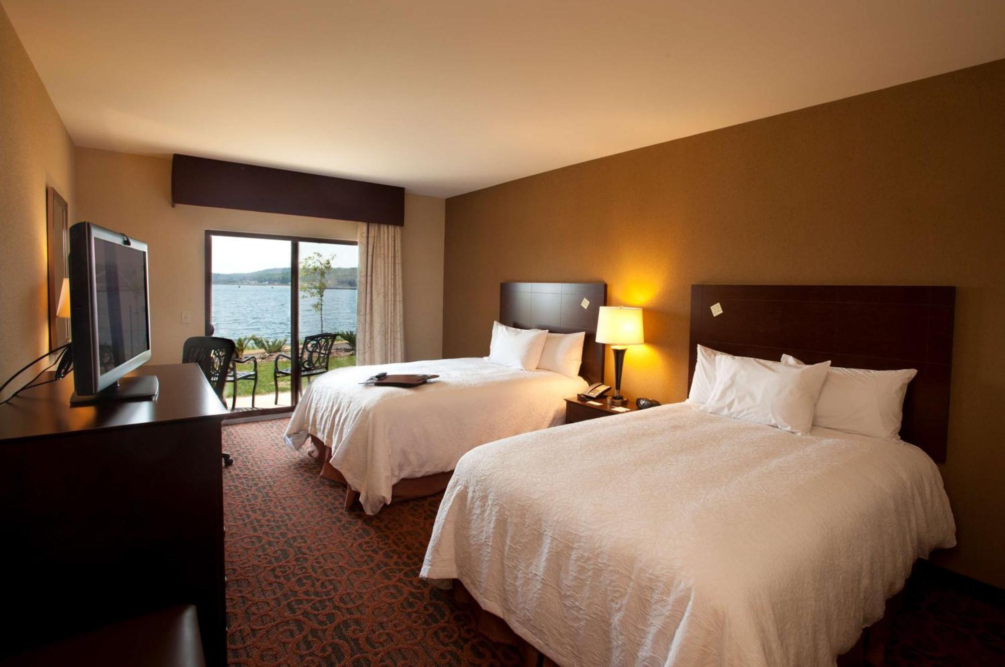 Hampton Inn Marquette-Waterfront Exteriör bild